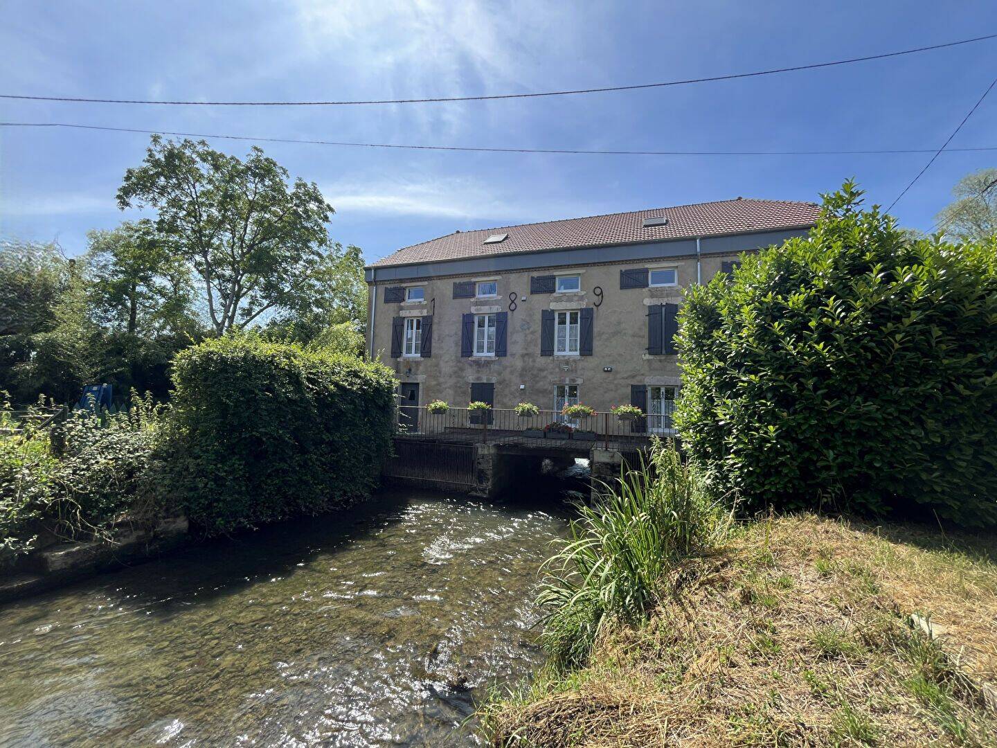Maison 14 pièces 492 m² · à Louhans · 492 m² · 629 000 €