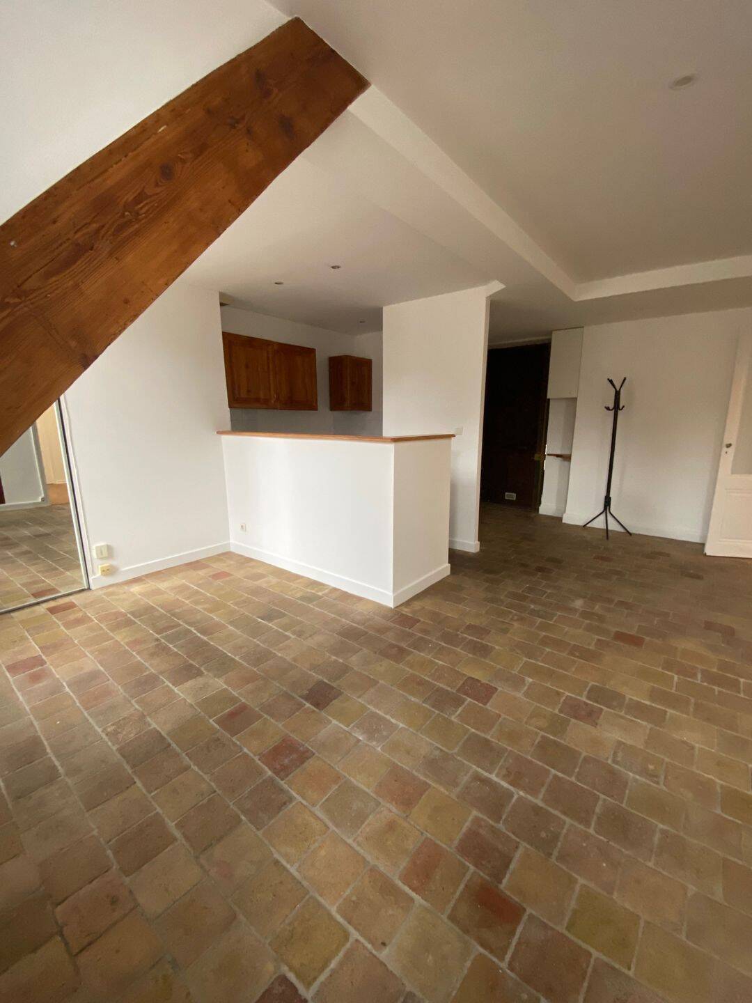 Appartement 3 pièces 70 m² · à Lyon 7ème Arrondissement · 70,2 m² · 1 200 €