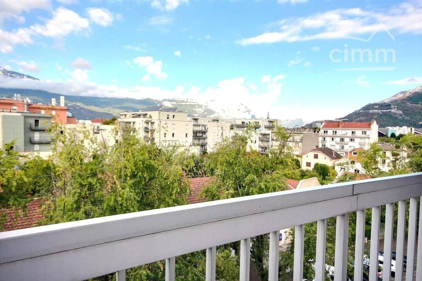 Appartement 4 pièces 91 m² · à Grenoble · 91,2 m² · 200 000 €