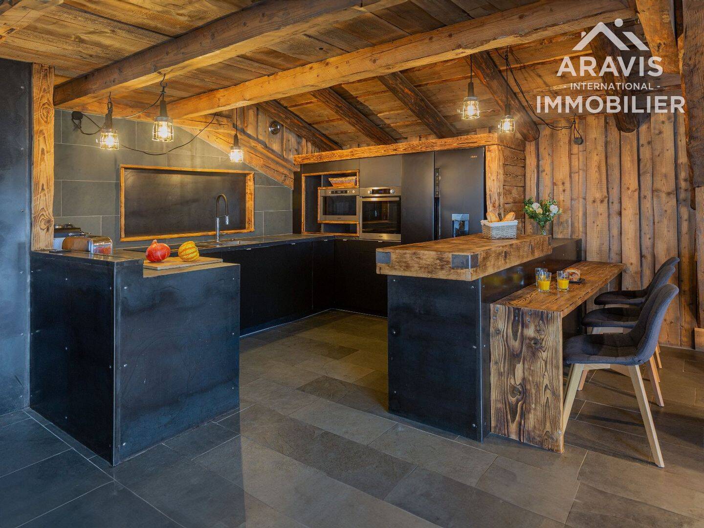 Maison 10 pièces 340 m² · à Le Grand-Bornand · 340 m² · 2 390 000 €