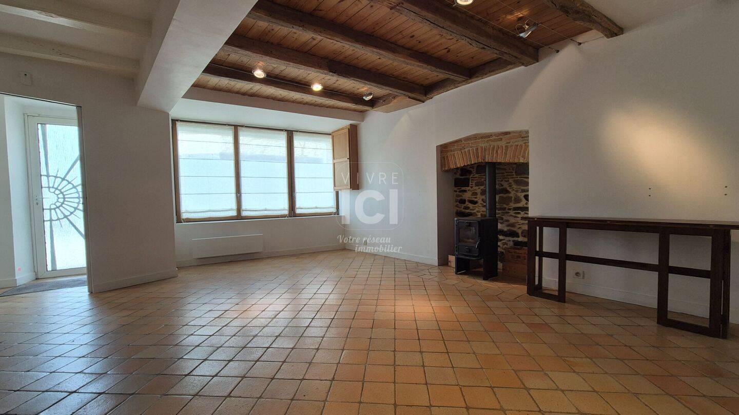 Maison 6 pièces 175 m² · à Saint-Étienne-de-Montluc · 175 m² · 429 000 €