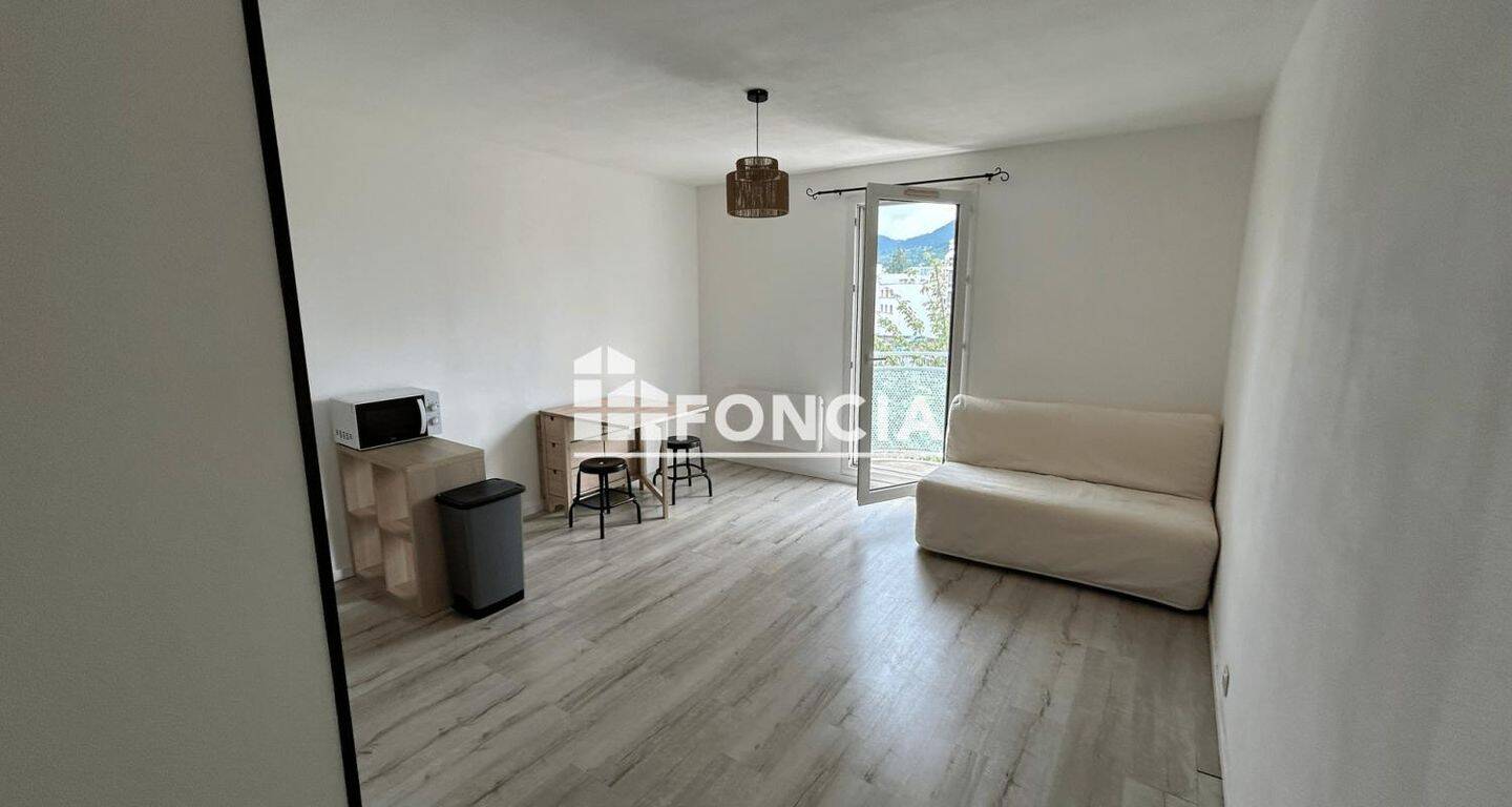 Appartement 1 pièce 25 m² · à Clermont-Ferrand · 25,3 m² · 500 €