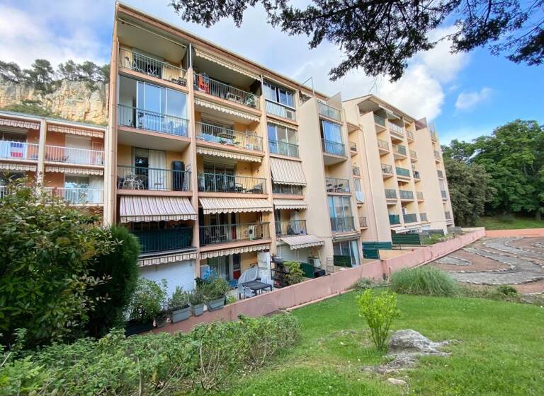 Appartement à vendre 79 000 € 1 pièce 17,5 m²<br/>superficie 4<br/>étages Roquevignon-La Marbriere Grasse 06130