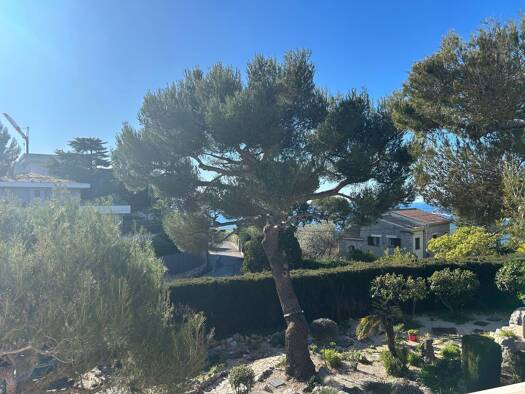 Appartement à vendre 470 000 € 2 pièces 1 chambre 47 m² Étage 2/3 Village-Cros de Caste-Coupiere-Mont Gros Roquebrune-Cap-Martin 06190