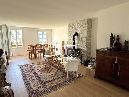 Appartement à vendre 630 000 € 5 pièces 3 chambres 139 m² Étage 1/3 Le Plateau Louveciennes 78430