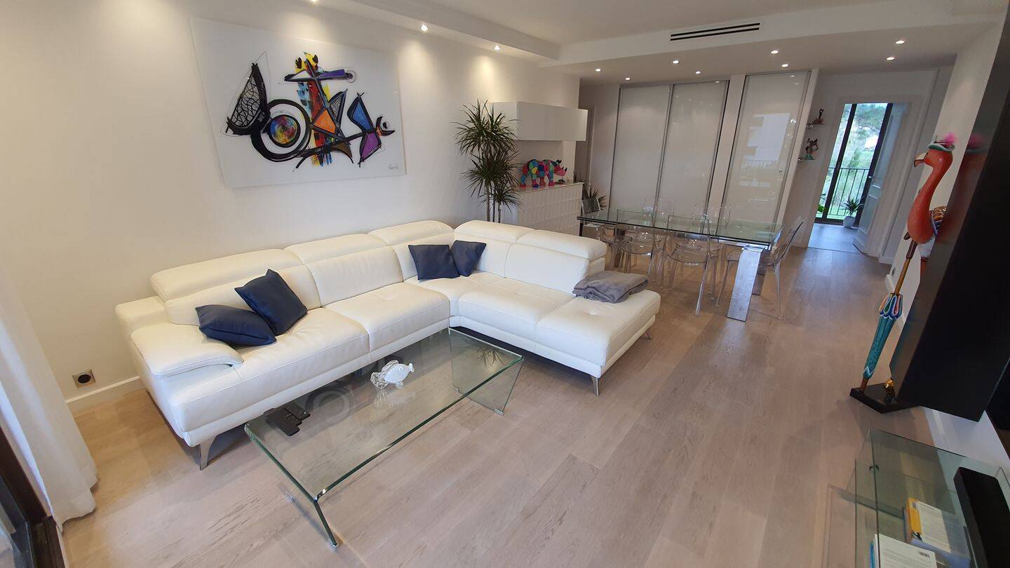 Appartement 3 pièces 81 m² · à Villeneuve-Loubet · 81 m² · 2 390 €/mois