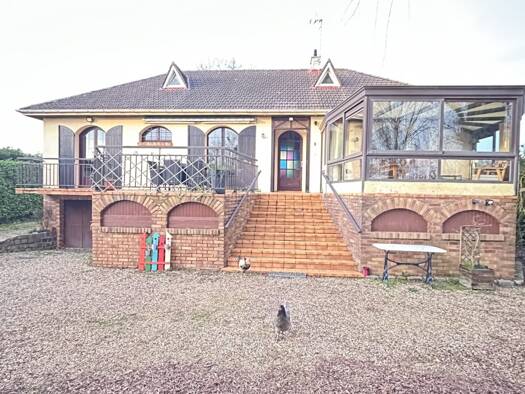 Maison de plain-pied à vendre 240 000 € 4 pièces 3 chambres 120 m² 1 500 m² de terrain La Remuée 76430