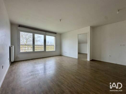 Appartement à vendre 108 696 € 2 pièces 1 chambre 44 m² 5ème étage Centre Savigny-le-Temple 77176