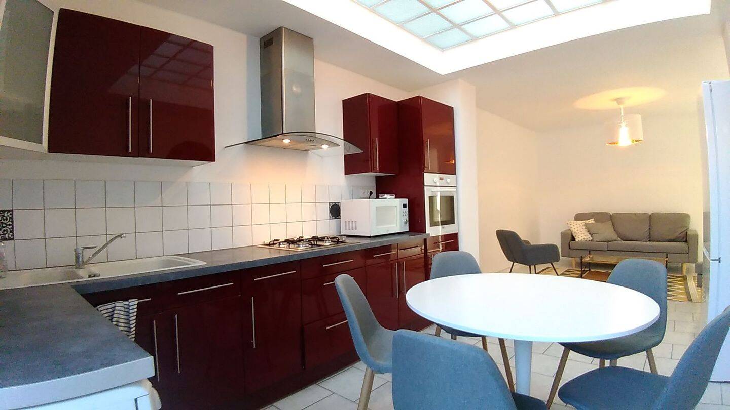 Chambre meublée proche CHR — 2
