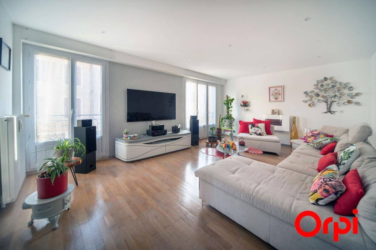 Appartement 4 pièces 103 m² · à Mâcon · 102,8 m² · 184 000 €