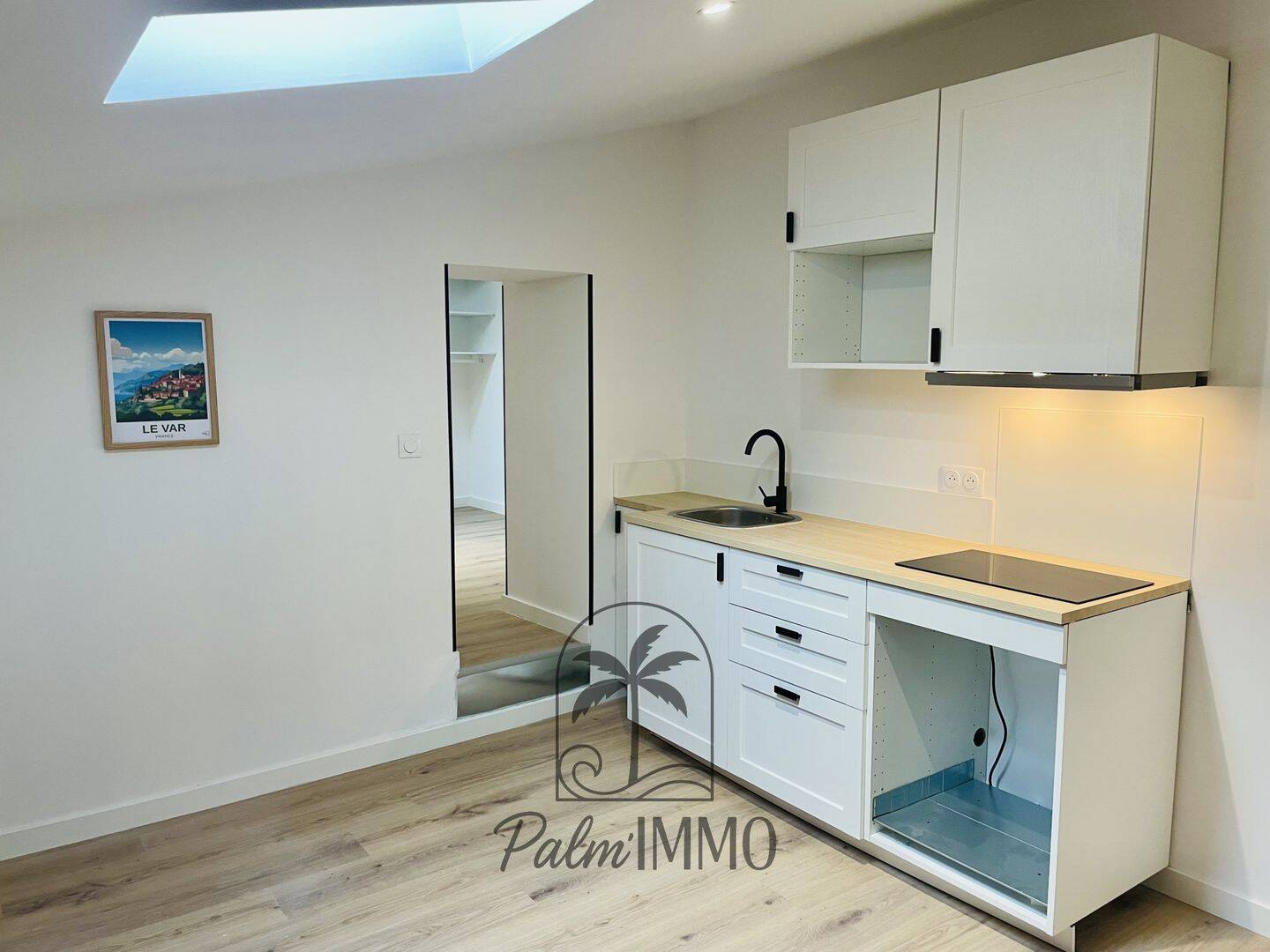 Appartement 1 pièce 30 m² · à Saint-Maximin-la-Sainte-Baume · 30,5 m² · 650 €/mois
