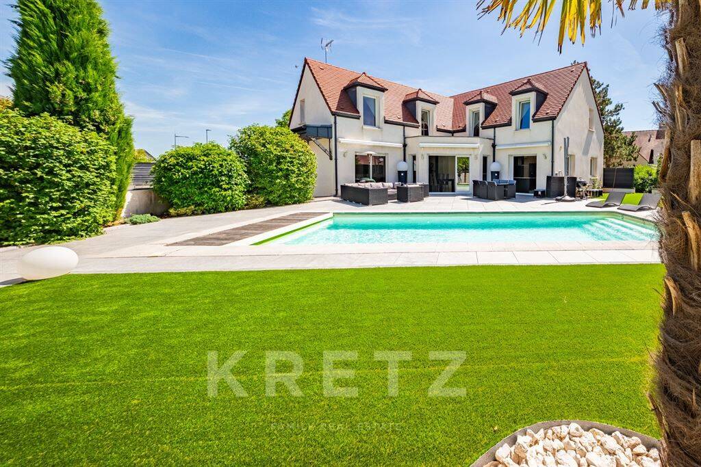 RARE SUR SECTEUR PRISE - CONTEMPORAINE FAMILIALE AVEC PISCINE - — 2
