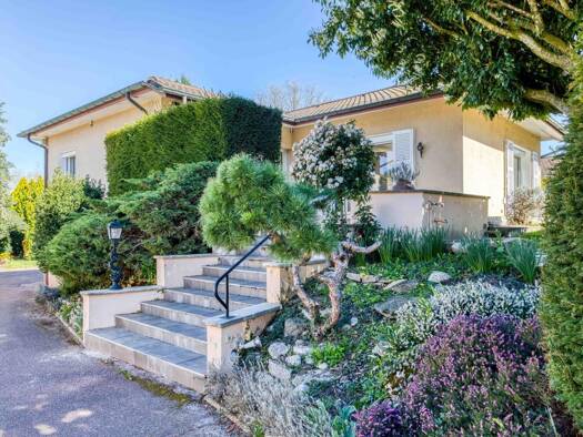 Maison à vendre 649 000 € 6 pièces 4 chambres 185 m² 1 700 m² de terrain Saint-Denis-lès-Bourg 01000