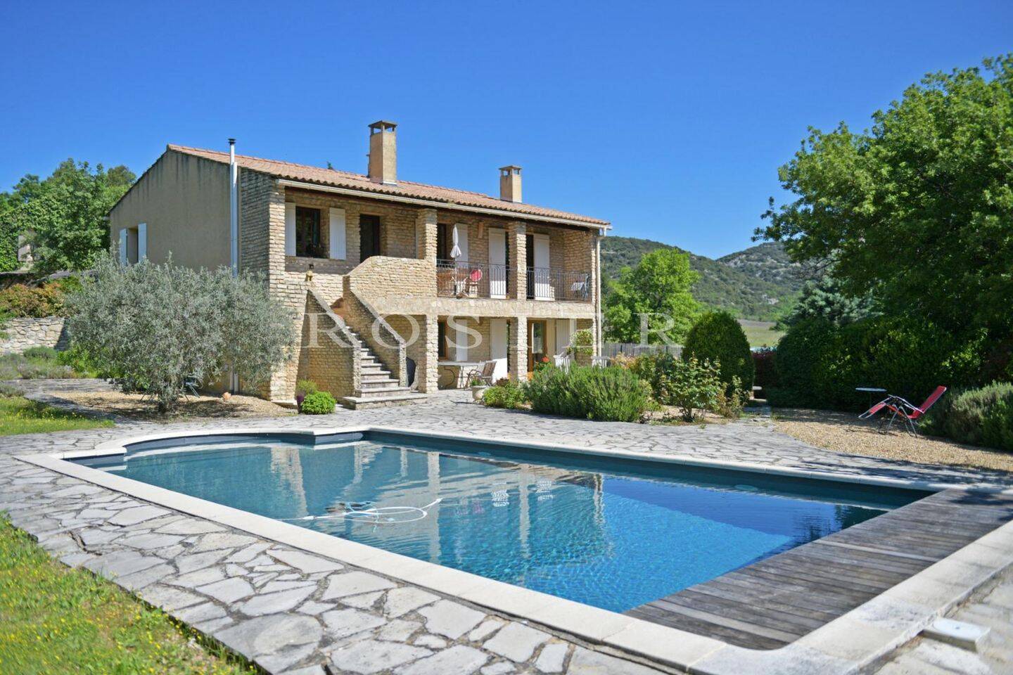 Maison 7 pièces 180 m² · à Murs · 180 m² · 575 000 €