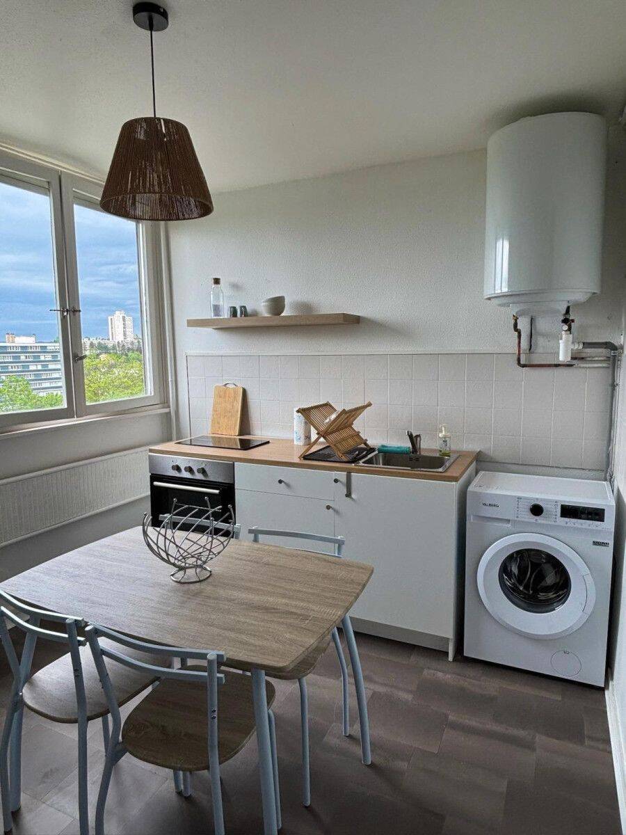Appartement 2 pièces 47 m² · à Saint-Étienne · 47 m² · 530 €