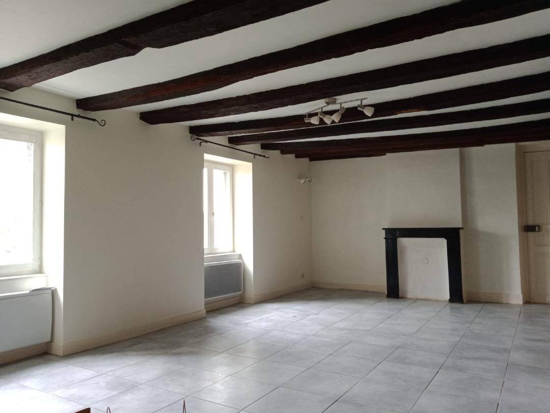 Appartement 1 pièce 44 m² · à Vierzon · 44 m² · 390 €