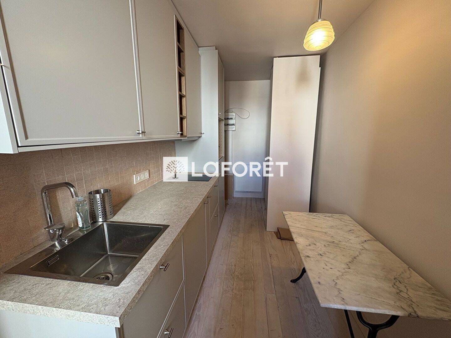 Appartement 1 pièce 18 m² · à Paris 15ème Arrondissement · 18,2 m² · 750 €