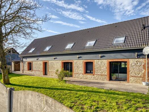 Maison à vendre 348 000 € 7 pièces 4 chambres 170 m² 1 891 m² de terrain Életot 76540