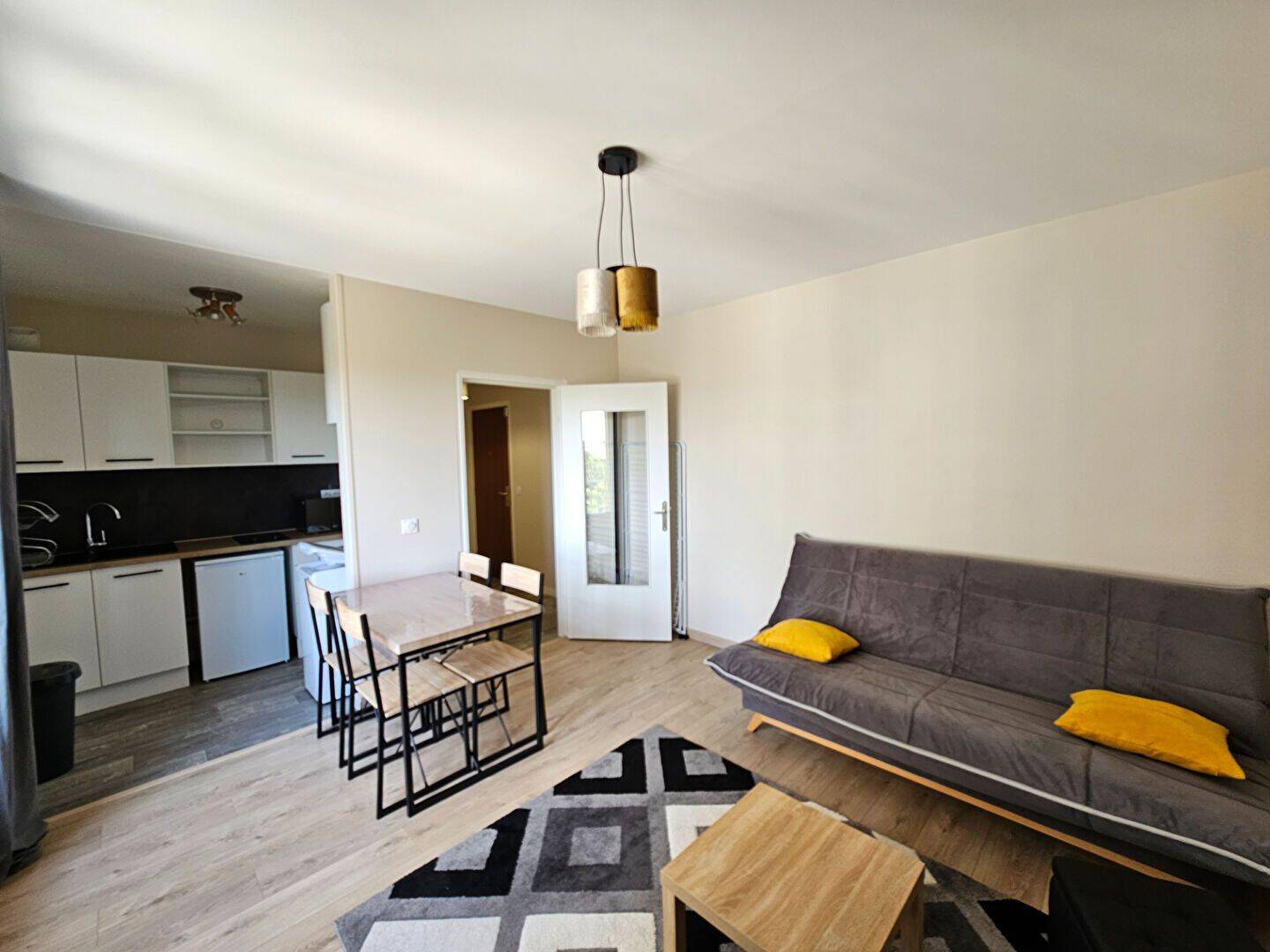 Appartement 1 pièce 25 m² · à Compiègne · 25,4 m² · 550 €/mois