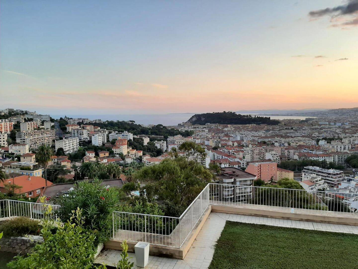 Appartement 3 pièces 74 m² · à Nice · 74 m² · 2 700 €