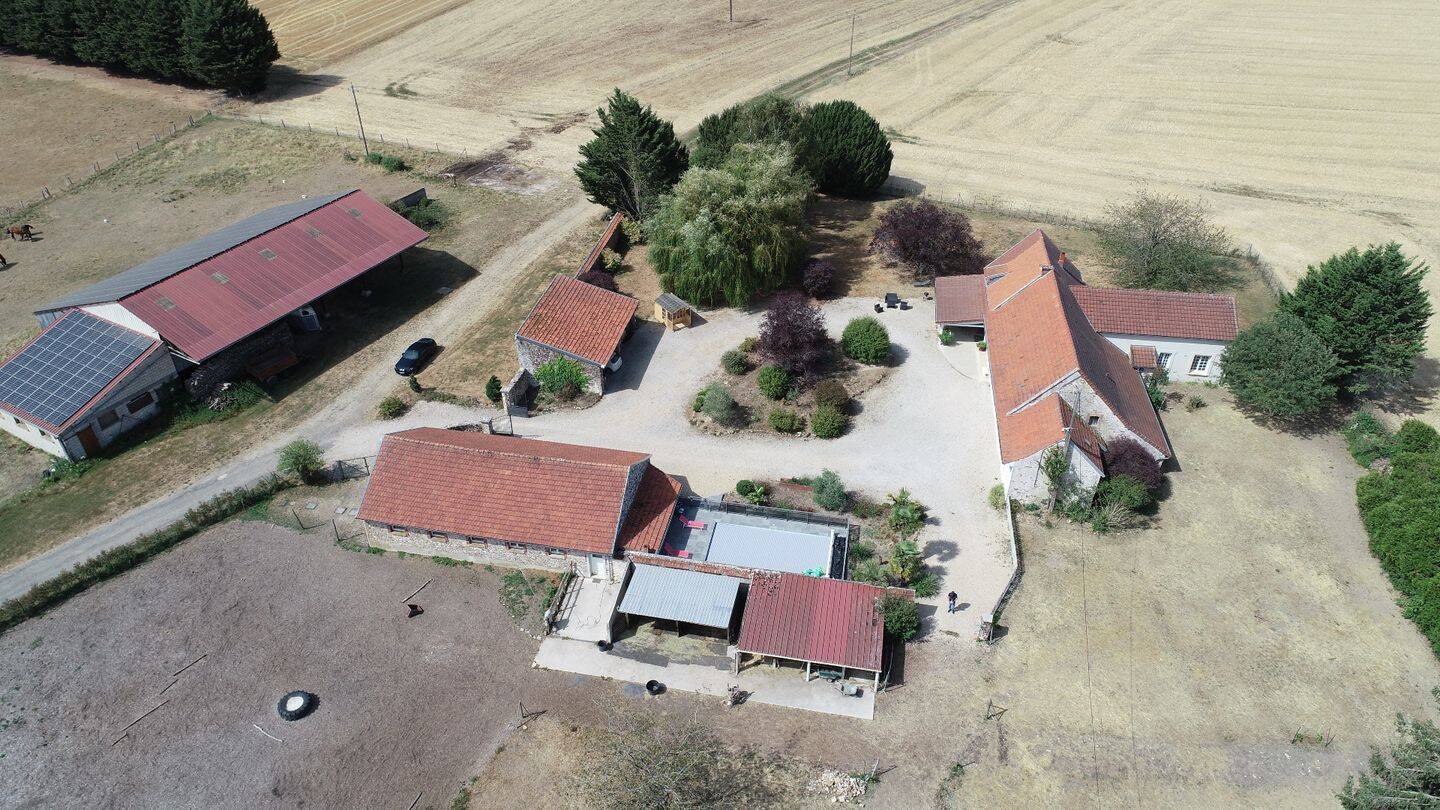 Maison 6 pièces 170 m² · à Le Thoult-Trosnay · 170 m² · 573 000 €