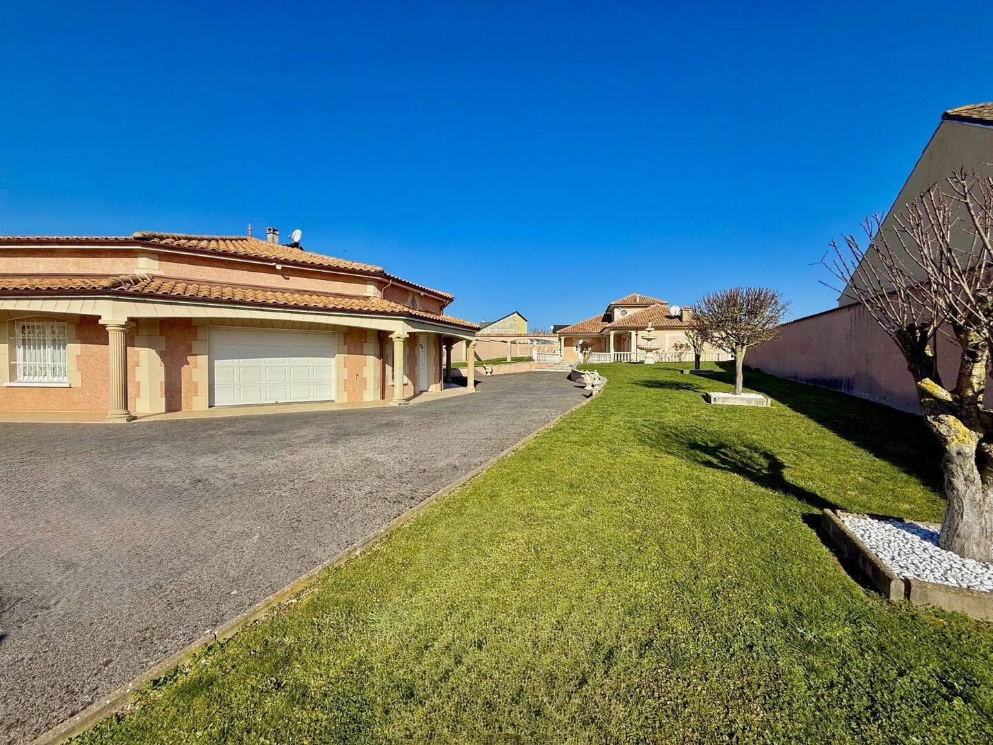 Maison 7 pièces 230 m² · à Châlons-en-Champagne · 230 m² · 429 000 €