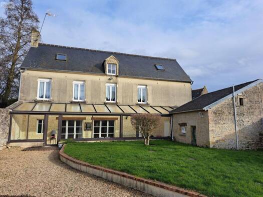 Maison à vendre 263 600 € 6 pièces 2 chambres 102,3 m² 421 m² de terrain Le Manoir 14400