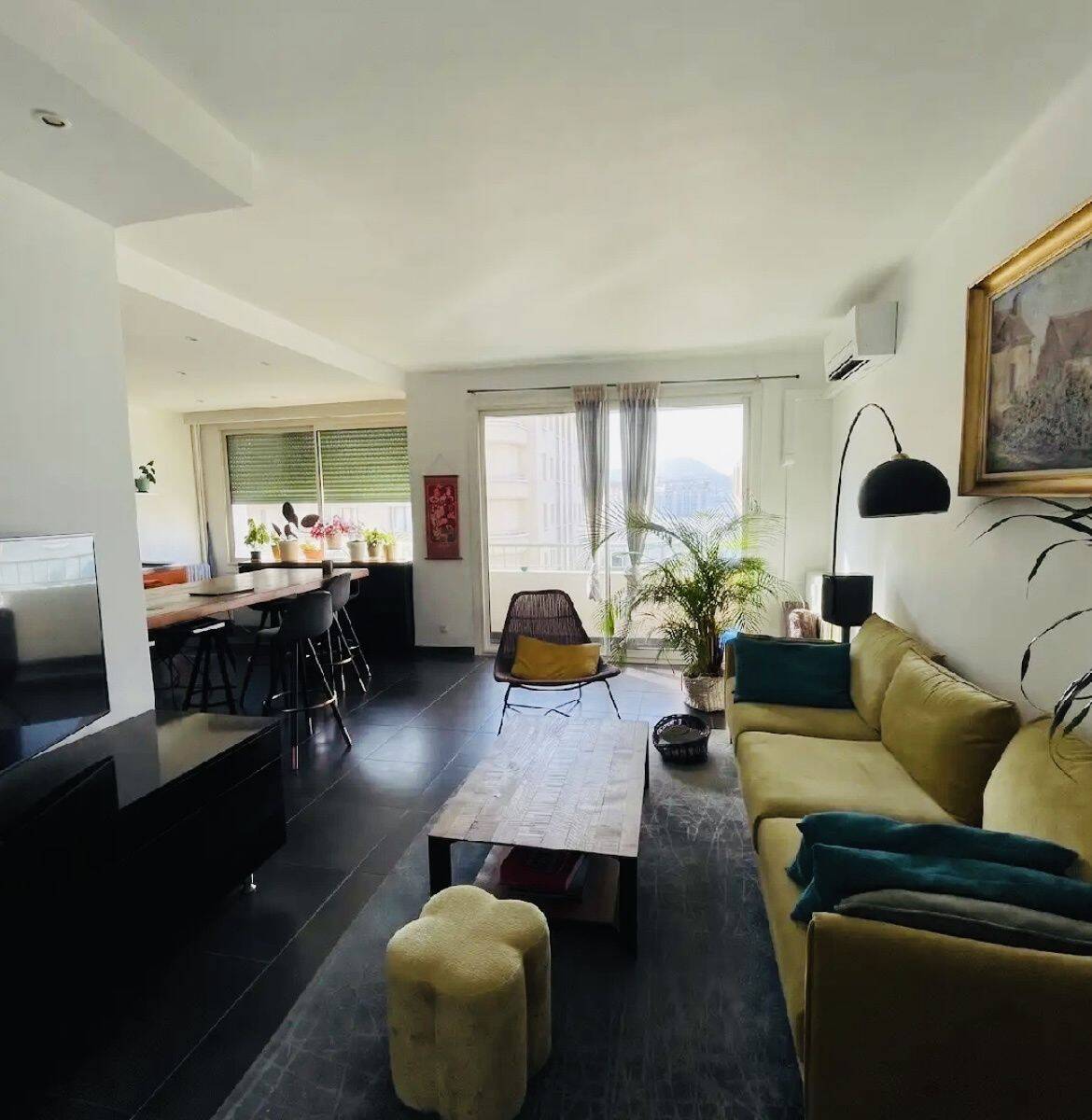 Appartement 3 pièces 72 m² · à Marseille 8ème Arrondissement · 72 m² · 1 500 €