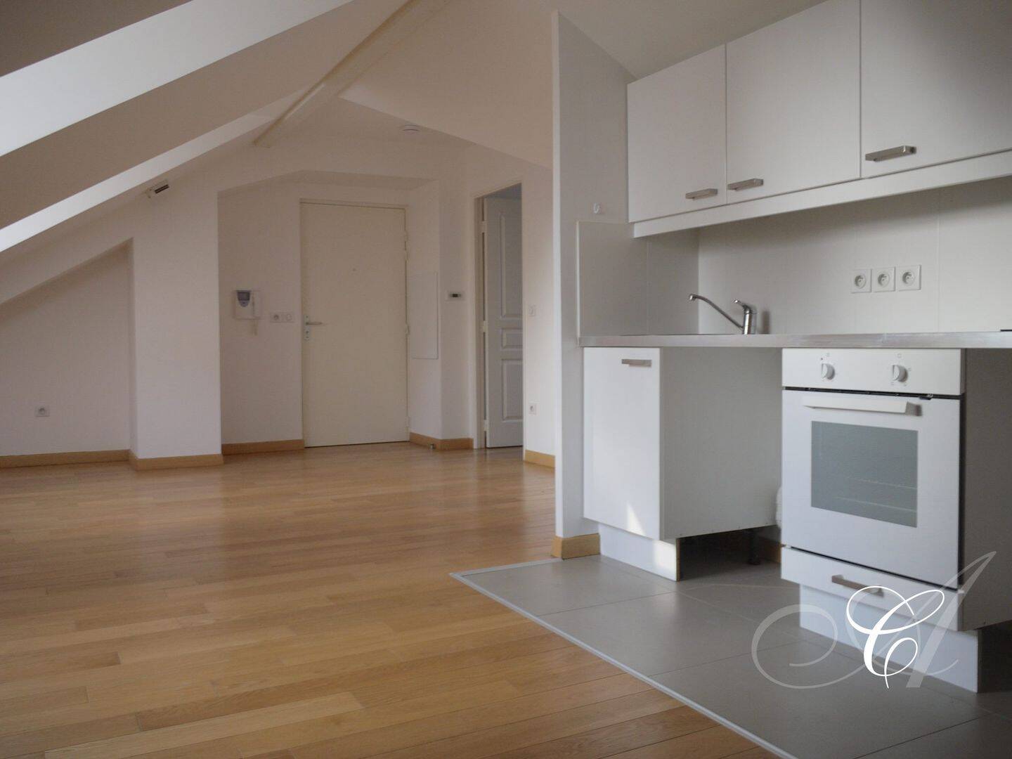 Appartement 2 pièces 31 m² · à Versailles · 30,6 m² · 1 190 €/mois
