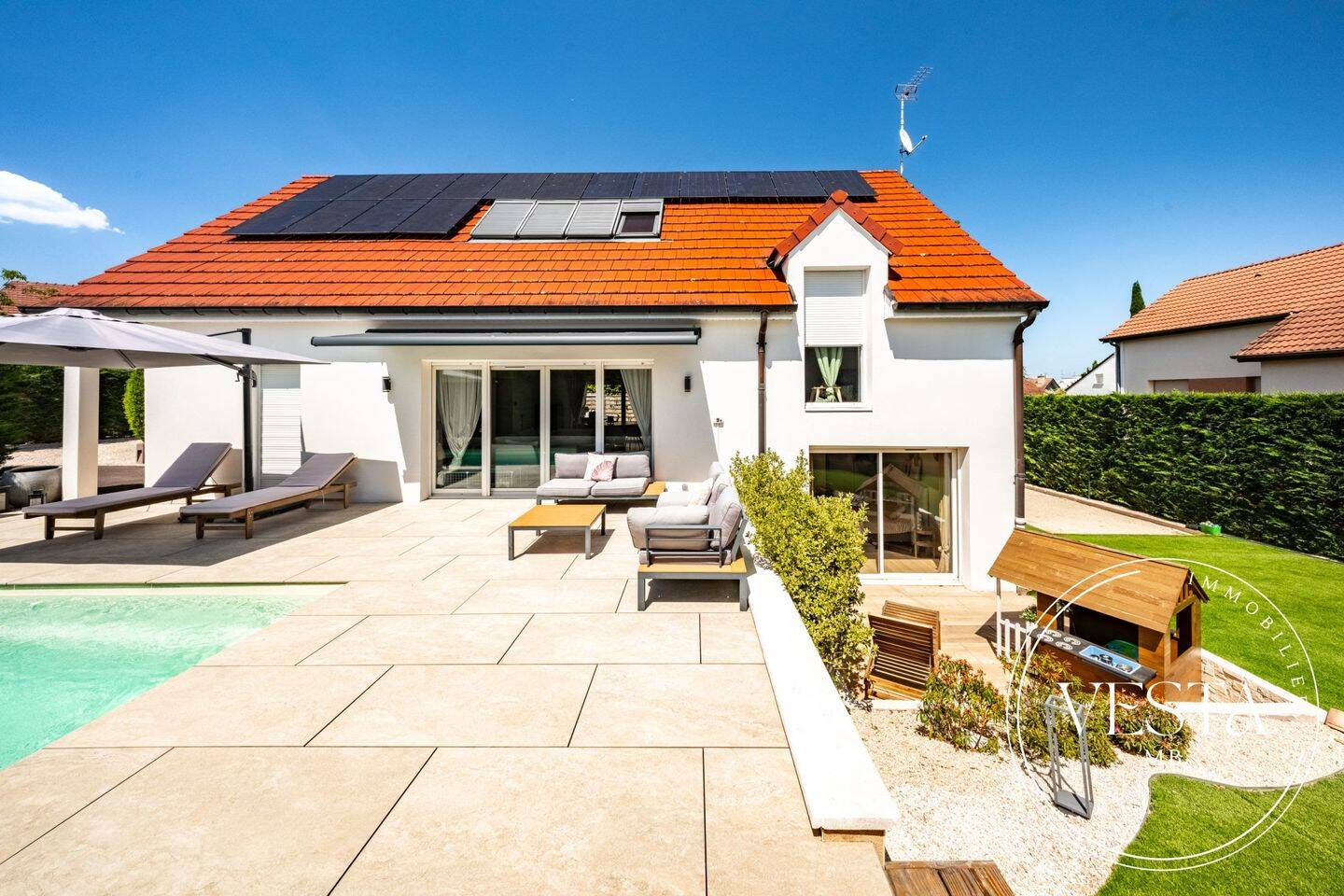 Maison 6 pièces 170 m² · à Fontaine-lès-Dijon · 170 m² · 740 000 €