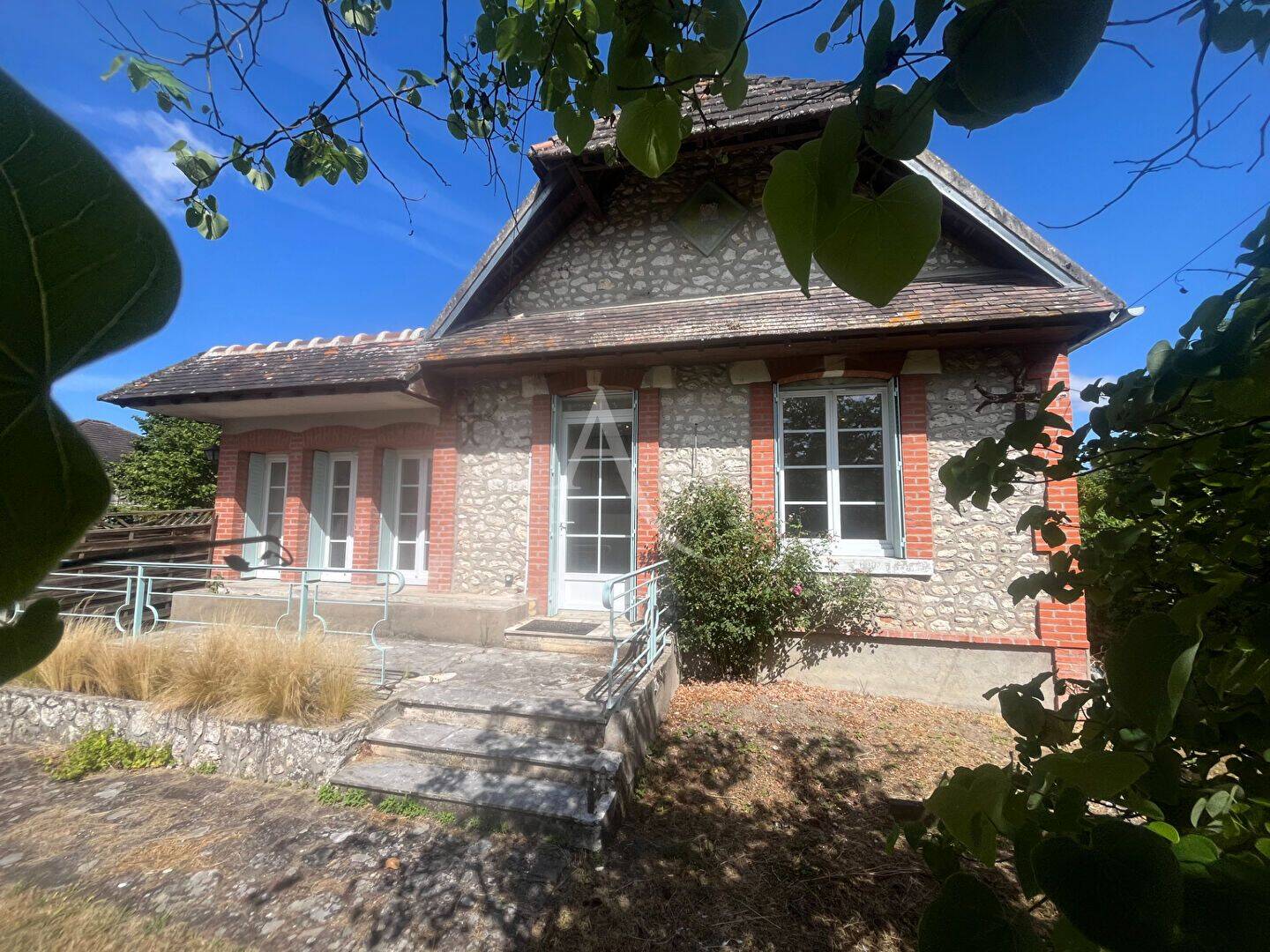 Maison 4 pièces 110 m² · à Cour-Cheverny · 110 m² · 221 000 €