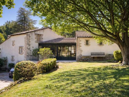 Maison à vendre 1 750 000 € 10 pièces 7 chambres 480 m² 6 000 m² de terrain Eoures Marseille 11ème arrondissement 13011