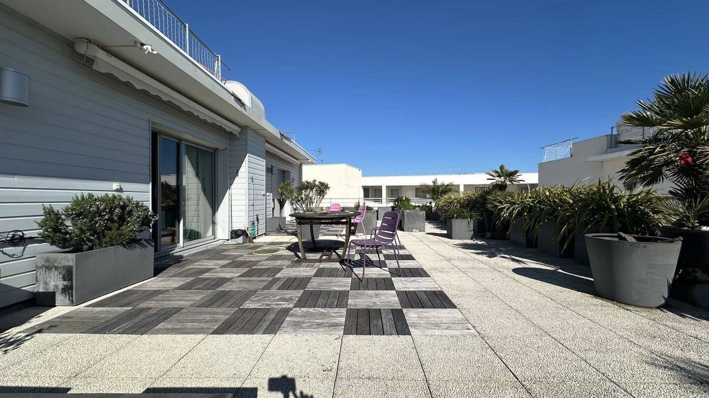 Appartement 4 pièces 156 m² · à La Rochelle · 155,8 m² · 1 612 000 €