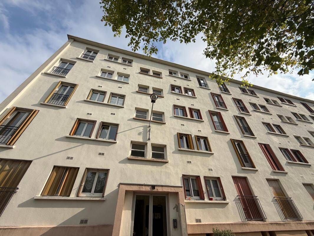 Appartement 3 pièces 51 m² · à Drancy · 50,5 m² · 148 000 €