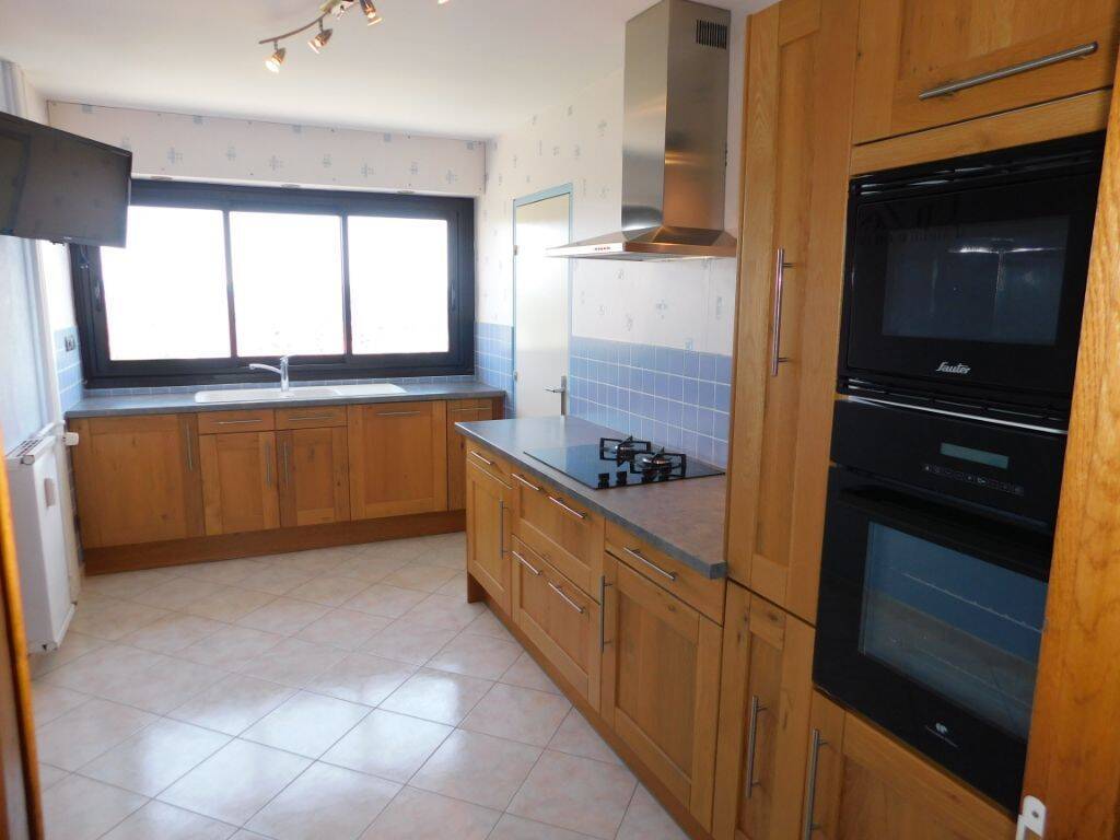 Appartement 3 pièces 85 m² · à Limoges · 85 m² · 860 €