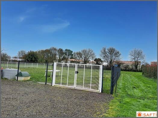 Terrain constructible à vendre 43 000 € 500 m² de terrain La Jonchère 85540