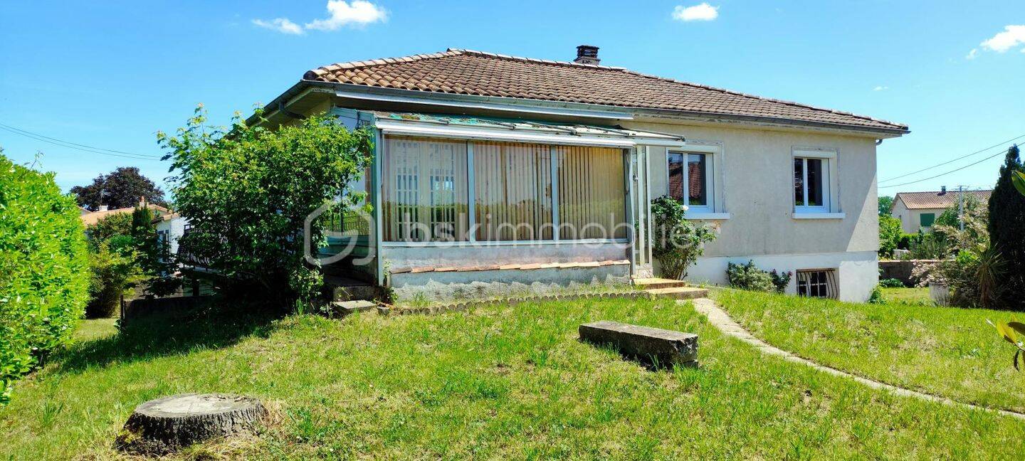 Maison 5 pièces 83 m² · à Magné · 83,2 m² · 147 500 €