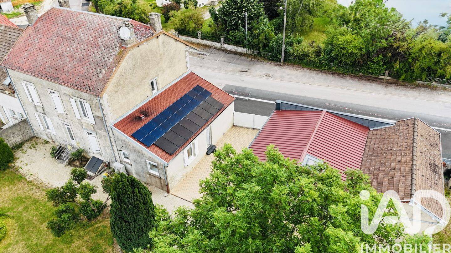Maison 8 pièces 233 m² · à Chalindrey · 233 m² · 240 000 €