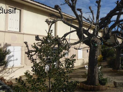 Immeuble à vendre 168 000 € 247 m² Pajay 38260