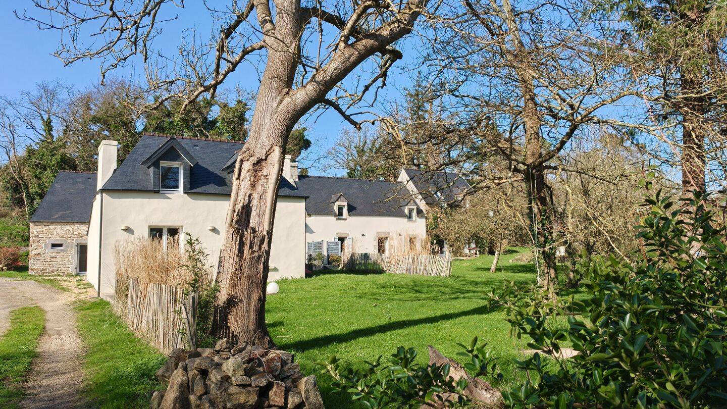 Maison 13 pièces 296 m² · à Plovan · 296 m² · 668 000 €