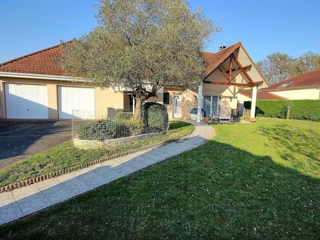 Maison à vendre 434 000 € 5 pièces 4 chambres 142 m² 806 m² de terrain Sud Ouest Lescar 64230