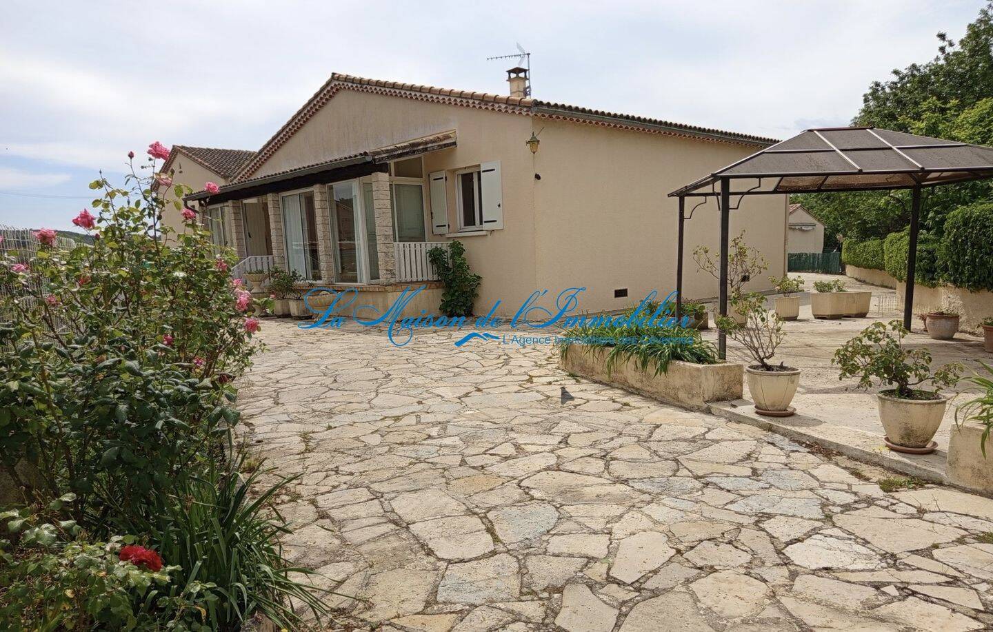 Maison 4 pièces 129 m² · à St Julien les Rosiers · 129 m² · 229 000 €