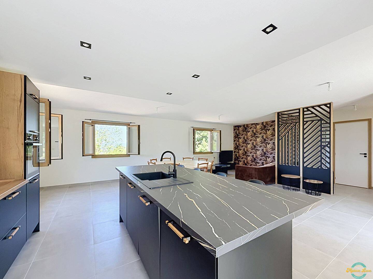 Maison 4 pièces 107 m² · à Domarin · 106,6 m² · 1 500 €