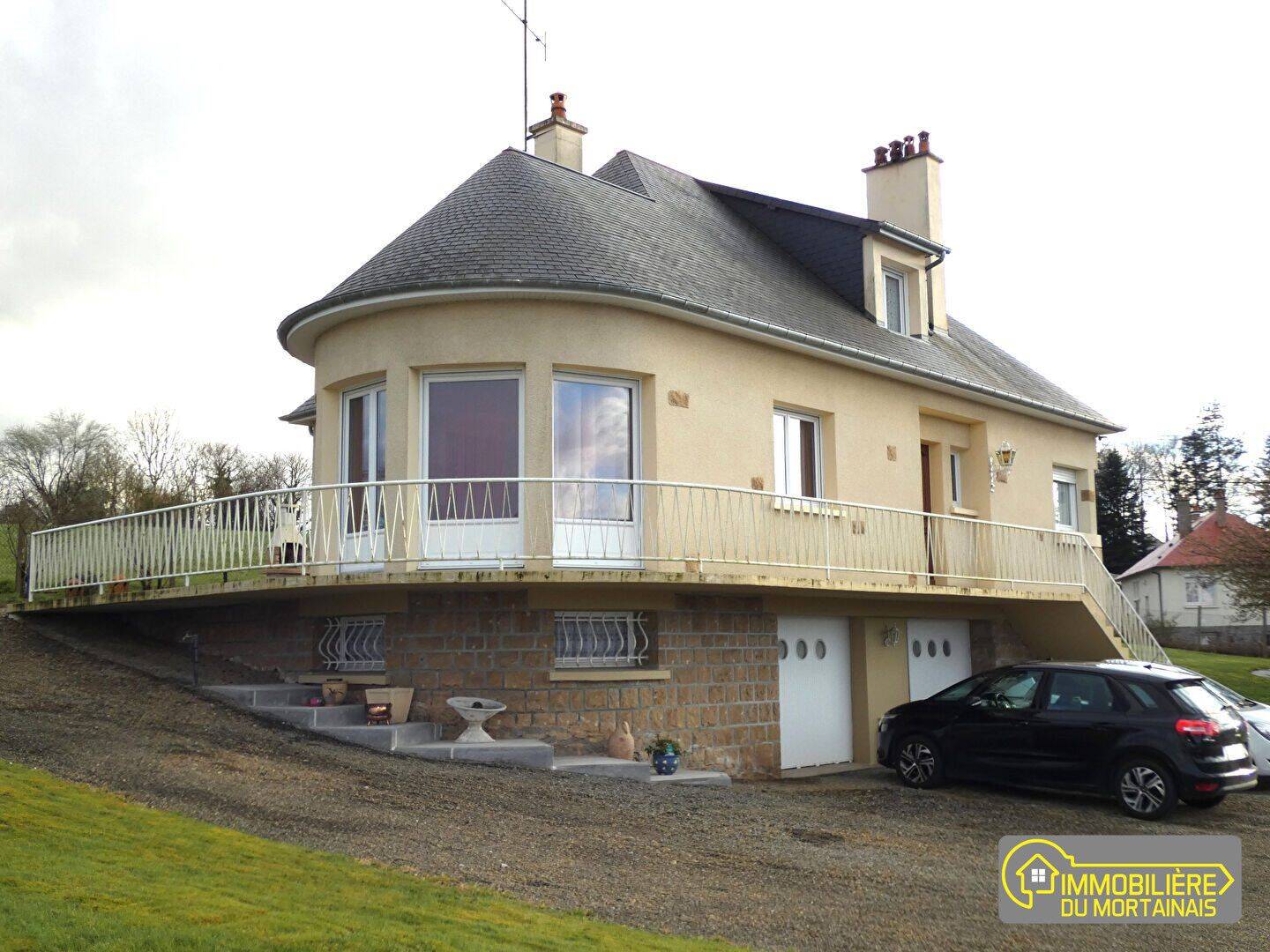 Maison 4 pièces 137 m² · à Saint-Hilaire-du-Harcouët · 137 m² · 223 000 €