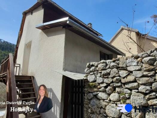 Maison à vendre 495 000 € 11 pièces 6 chambres 198 m² Briancon Nord Briançon 05100
