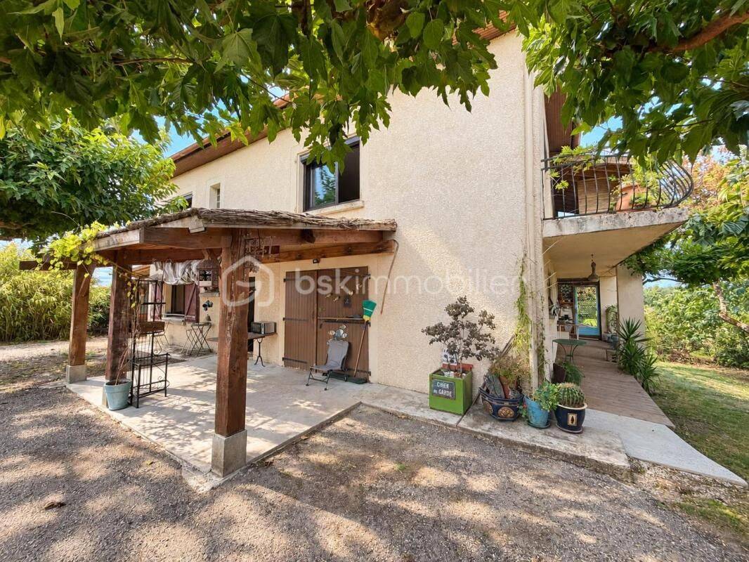 Maison 6 pièces 236 m² · à Caussade · 236 m² · 229 000 €