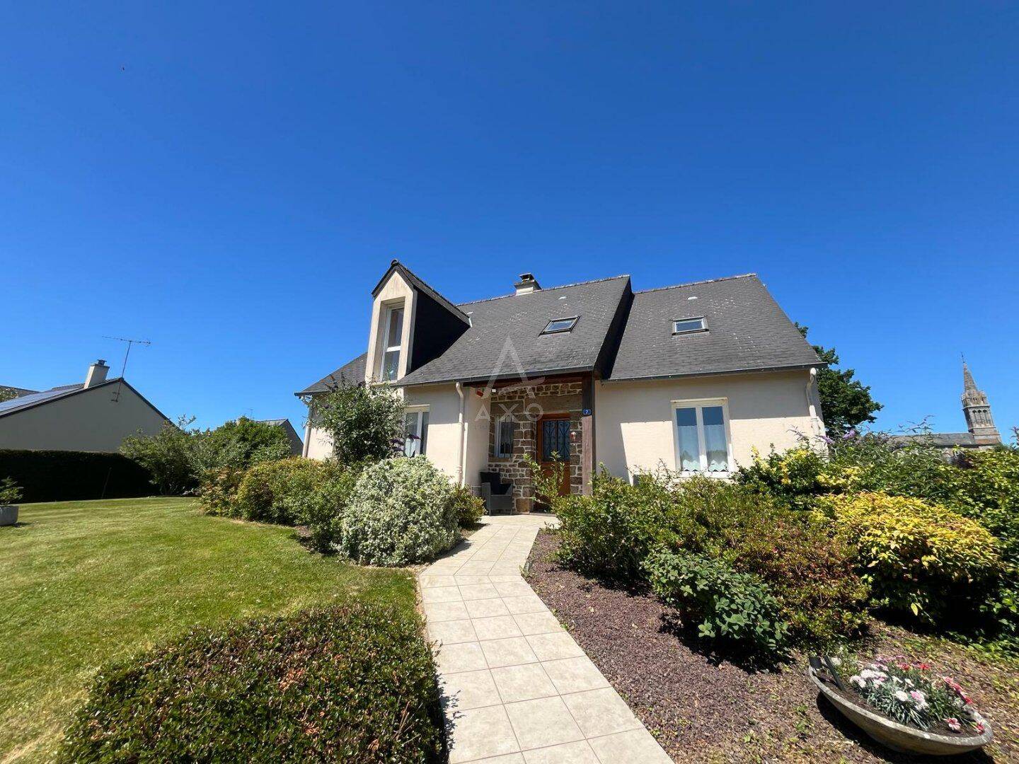 Maison 5 pièces 133 m² · à Saint-Georges-de-Reintembault · 133 m² · 238 000 €
