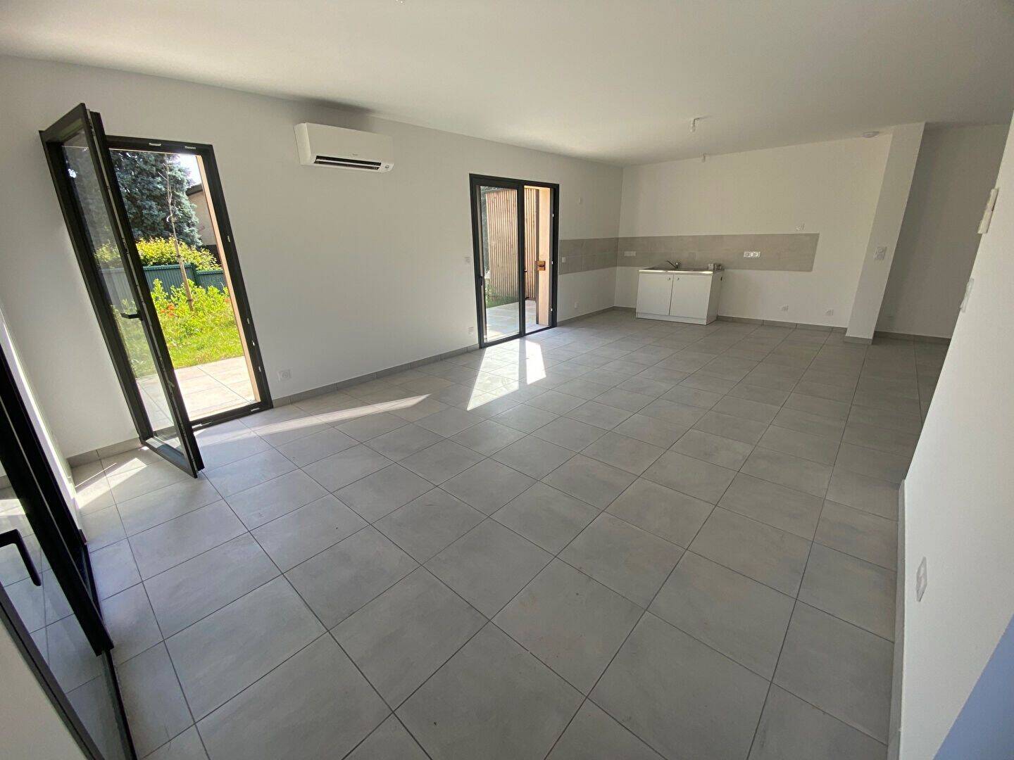 Maison 4 pièces 127 m² · à Denicé · 127,3 m² · 1 239 €/mois
