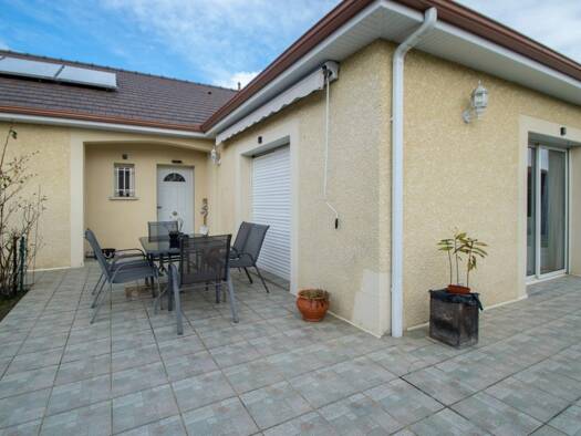 Maison à vendre 375 000 € 5 pièces 4 chambres 152 m² 1 000 m² de terrain Lée 64320