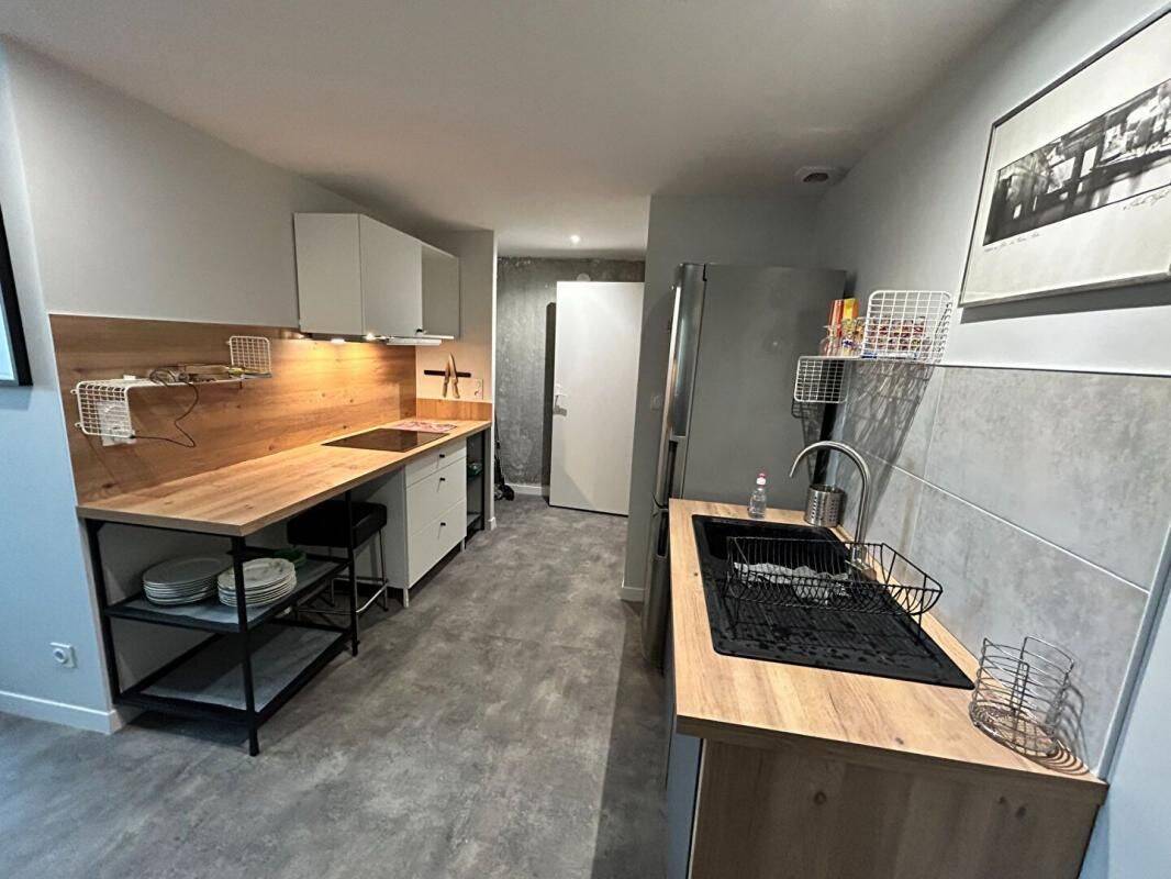 1 pièce 14 m² · à Talence · 13,7 m² · 520 €/mois